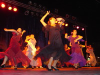 El Ballet Andalucía del CeCABA y su directora Esther Mata