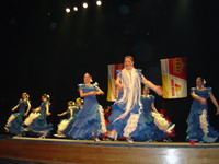 Bailando por Sevillanas